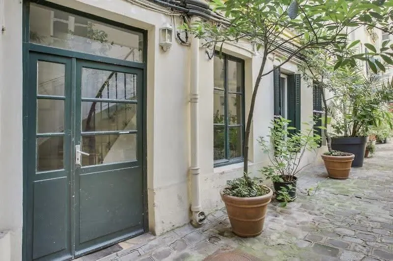Modern French Studio Charm In The City Apartamento Paris França
